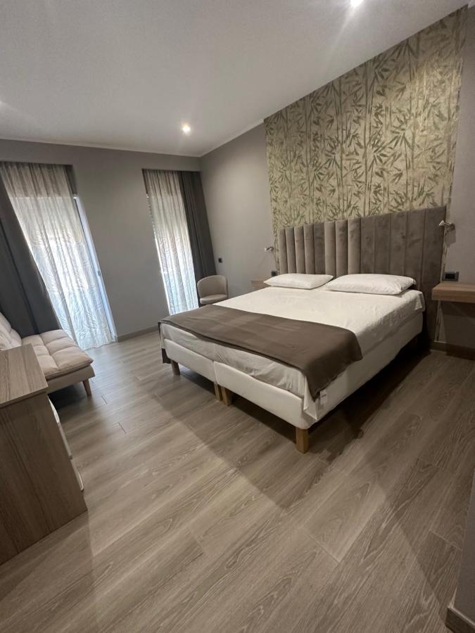 B&B Sanem Luxury Rooms โจยาเตาโร ภายนอก รูปภาพ